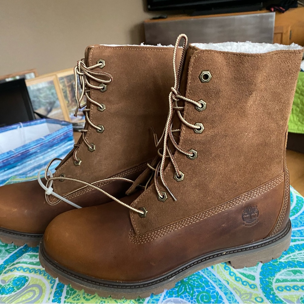 Timberlands, women’s size 11, tan , smooth leather, nubuck upper, fleece lined